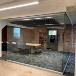 Glass wall open frameless corner meeting room - View Series #1733